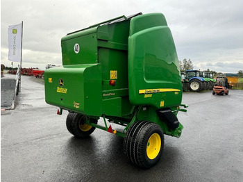 Enfardadeira de fardos redondos JOHN DEERE 864: foto 4