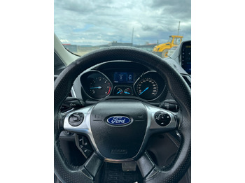 SUV FORD KUGA TITANIUM: foto 4