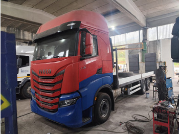 Camião de caixa aberta/ Plataforma IVECO S-WAY