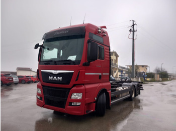 Camião transportador de contêineres/ Caixa móvel MAN TGX 26.440
