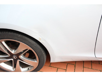 Automóvel Opel Astra J GTC Innovation: foto 5
