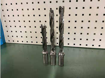 Máquina para metal
