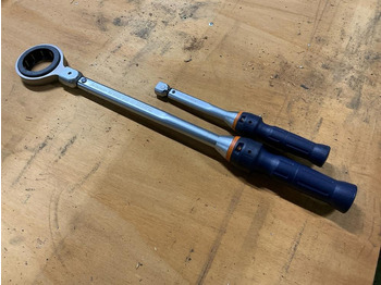 Máquina para metal