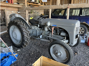 Trator MASSEY FERGUSON