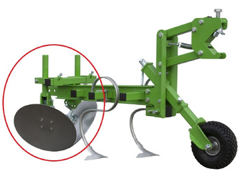Maquina para lavrar a terra BOMET