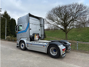 Leasing de Scania R520 4X2-Retarder-EUR6- 2xTank NL Truck Scania R520 4X2-Retarder-EUR6- 2xTank NL Truck: foto 3
