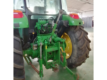 Trator JOHN DEERE 5070 M: foto 2
