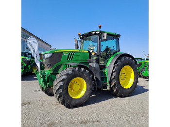 Trator JOHN DEERE 6210R