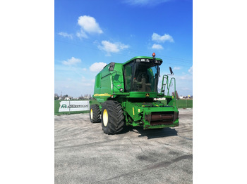 Ceifeira debulhadora JOHN DEERE