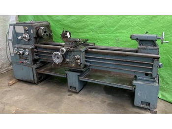 Torno de metal