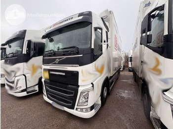 Camião furgão VOLVO FH 500