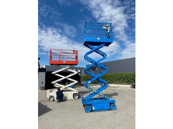 Plataforma de Tijera/ Plataforma de tesoura SKYJACK