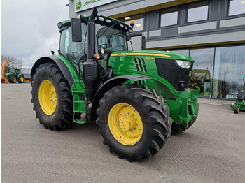 Trator JOHN DEERE 6215R