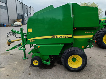 Enfardadeira de fardos redondos JOHN DEERE