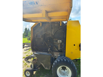 Leasing de New Holland BR 6090 New Holland BR 6090: foto 4