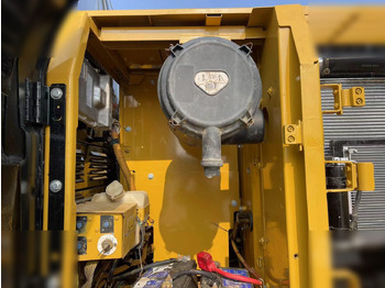Escavadora de rastos CATERPILLAR 320D: foto 5
