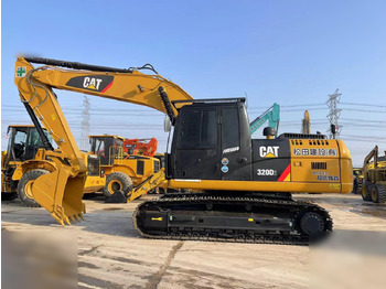 Escavadora de rastos CATERPILLAR 320D2