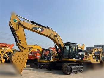 Escavadora de rastos CATERPILLAR 330D