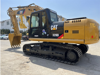 Escavadeira CATERPILLAR 320D