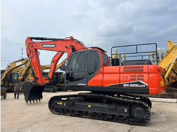 Escavadora de rastos DOOSAN DX225LC