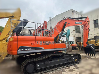 Escavadora de rastos DOOSAN DX300LC