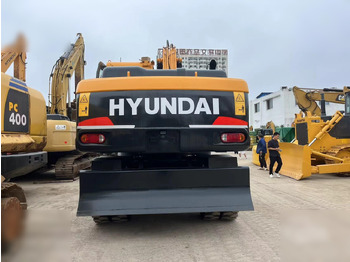 Escavadeira de rodas HYUNDAI ROBEX 210W-9: foto 2