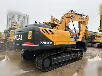 Escavadora de rastos HYUNDAI