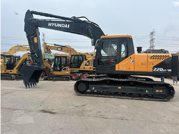 Escavadora de rastos HYUNDAI