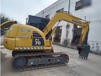 Escavadora de rastos KOMATSU PC70-8