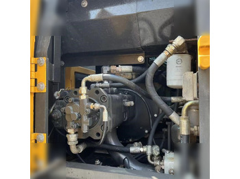 Escavadora de rastos VOLVO EC140DL: foto 5