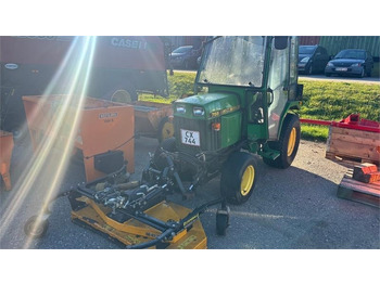 Trator municipal JOHN DEERE