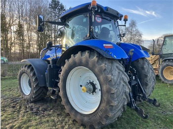 Trator New Holland T7.270 AUTO COMMAND: foto 4 Trator New Holland T7.270 AUTO COMMAND: foto 4