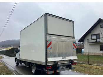 Carrinha de contentor Iveco DAILY 35C16 kontener kurierka winda: foto 4