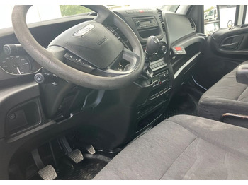 Carrinha frigorífica Iveco Daily 35C15 chłodnia 6 palet winda: foto 5