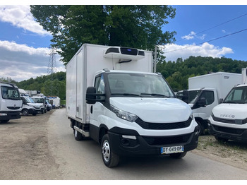 Carrinha frigorífica Iveco Daily 35C15 chłodnia 6 palet winda: foto 2