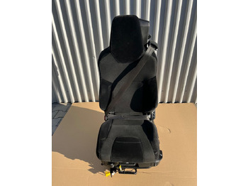 Cabine e interior MAN TGX