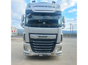Tractor DAF XF 530