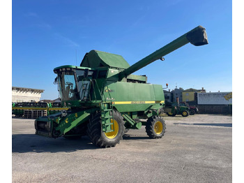 Ceifeira debulhadora JOHN DEERE