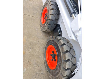 Mini pá carregadora BOBCAT S70: foto 4