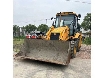 Retroescavadeira JCB 3CX