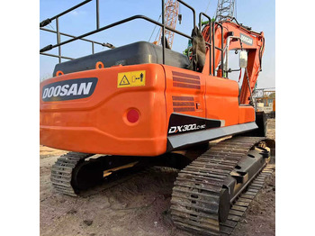 Escavadeira DOOSAN DX300