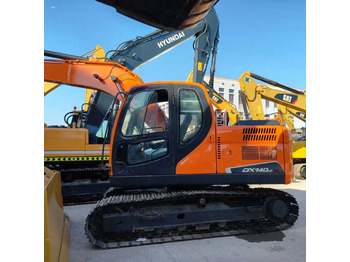 Escavadeira DOOSAN DX140