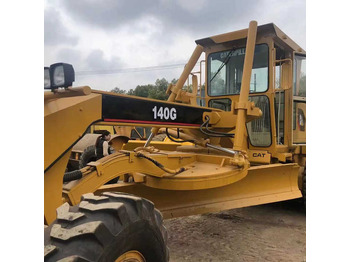 Motoniveladora CATERPILLAR 140H