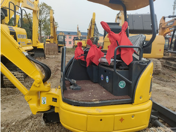 Mini escavadeira KOMATSU PC35