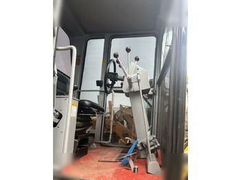 Motoniveladora CATERPILLAR 140K: foto 4 Motoniveladora CATERPILLAR 140K: foto 4