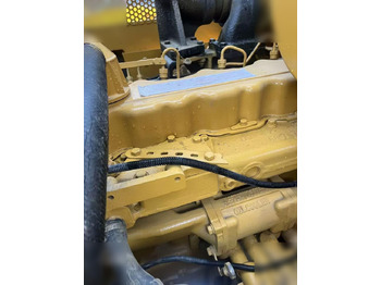 Buldôzer CATERPILLAR D6G: foto 3