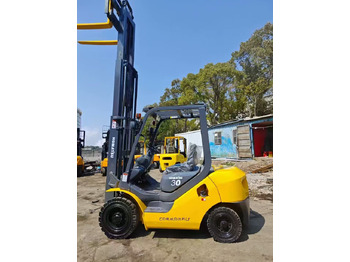 Plataforma de mastro vertical KOMATSU