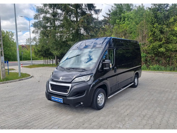Furgão compacto PEUGEOT Boxer