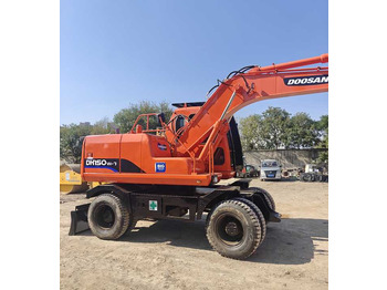 Escavadeira de rodas DOOSAN DH150W-7