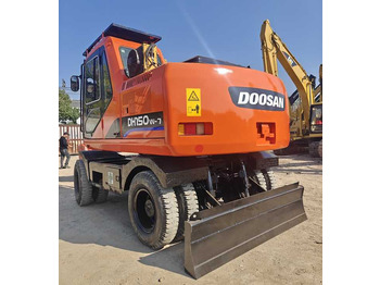 Escavadeira de rodas Good Condition Original Doosan DH150w-7 Wheel Excavator 15 Tons Used Doosan Dh150w-7 Excavator Used Wheel Excavator for Sale [ Copy ]: foto 4